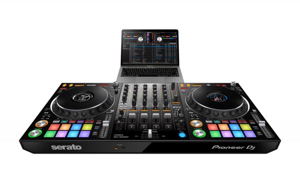 PIONEER ddj-1000srt-frontangle-set-laptop