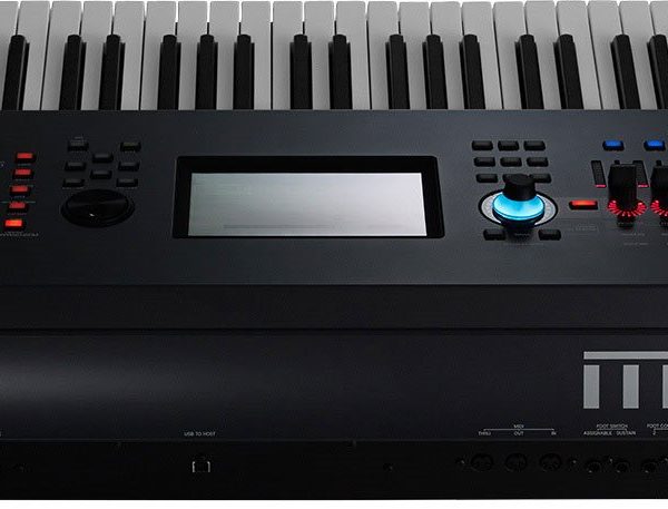 YAMAHA Montage8 Synthesizer Workstation