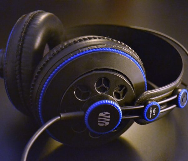 Presonus HD7: Professional monitoring headphones.
