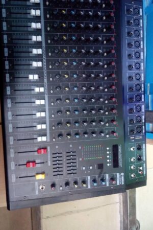 Yamaha 12 Channel Mixer With Slave Amplifier & Equalizer - USB Professional Powered Mixer