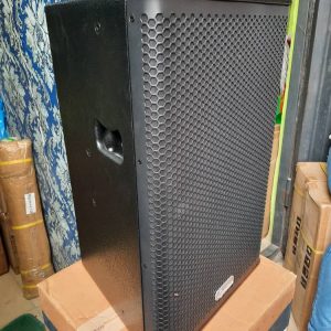 Signature PH12L single 12inch full frequency Professional loudspeaker