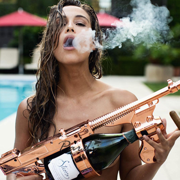 LED Champagne Bottle Gun Party Drink Sprayer (Champagne sprayer )