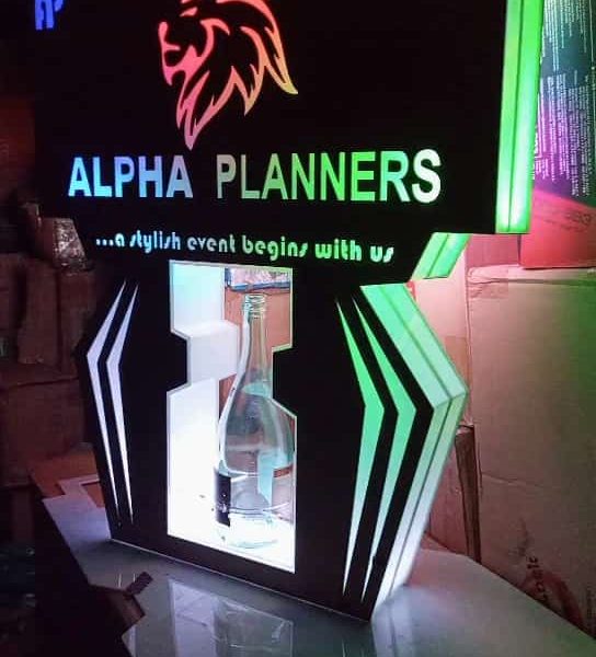 LED DIGITAL MESSAGE BOARD AND SINGLE BOTTLE PRESENTER