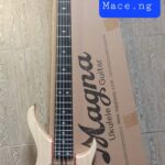 Magna MH5 5 Strings Bass Active Guitar