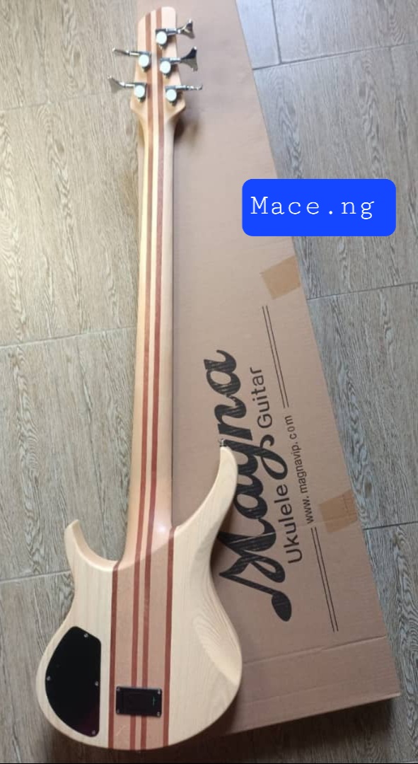 Magna MH5 5 Strings Bass Active Guitar - Image 2